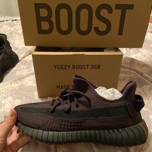 New Yeezy Boost 350 V2